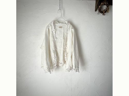 リネンのバテンレースカーディガン by Ray de lumière