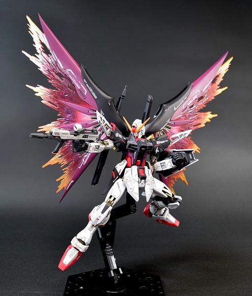 HG 1/144 デスティニーガンダム 改修塗装完成品 by Embers | JAPAN 