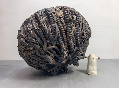 林田ドロロウ 植木鉢 布かぶり どろどろかぶり｜ハンドメイド植木鉢の販売