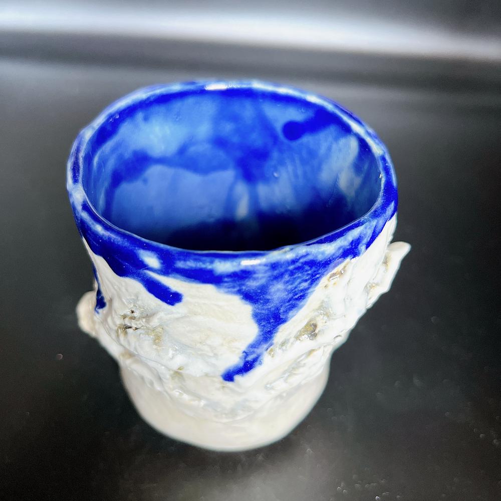 白うねりの湯呑み 妖怪陶器 by ガラダ堂 | JAPAN HANDMADE Auction