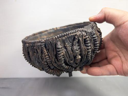 超構造体・平鉢 by 林田ドロロウ | JAPAN HANDMADE Auction