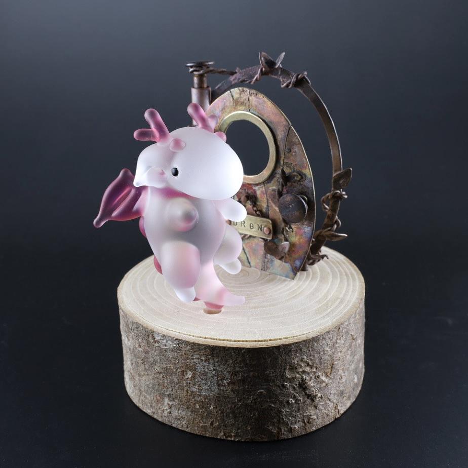 プチドラゴンの戸締り by glass工房ココロイロ | JAPAN HANDMADE Auction