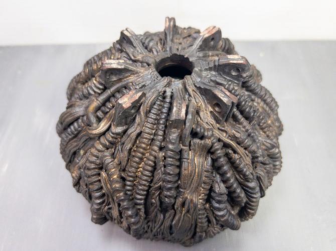 超構造体・平鉢 by 林田ドロロウ | JAPAN HANDMADE Auction