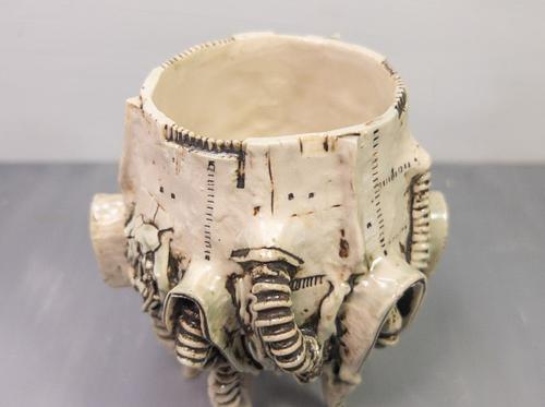 装甲脚鉢 by 林田ドロロウ | JAPAN HANDMADE Auction
