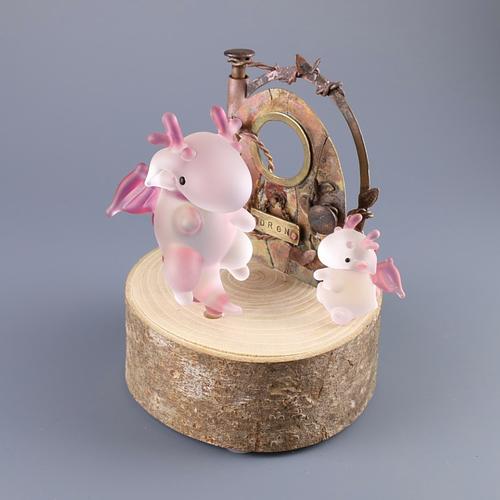 プチドラゴンの戸締り by glass工房ココロイロ | JAPAN HANDMADE Auction