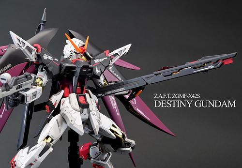 HG 1/144 デスティニーガンダム 改修塗装完成品 by Embers | JAPAN ...