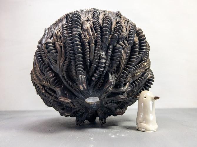 超構造体・平鉢 by 林田ドロロウ | JAPAN HANDMADE Auction